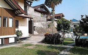 Villa Tunas Alam Mutiara